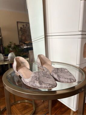 Issac Mizrahi Pointed Toe D'Orsay Flats in Snake Print